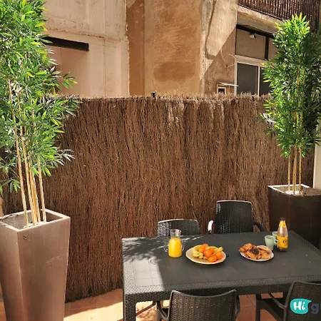 Apartment Higuests - Sagrada Familia