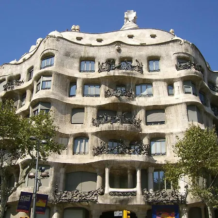 Apartment Higuests - Sagrada Familia Barcelona