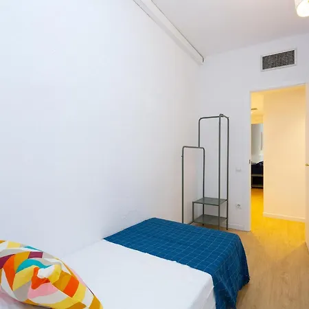 Higuests - Sagrada Familia Apartment Barcelona